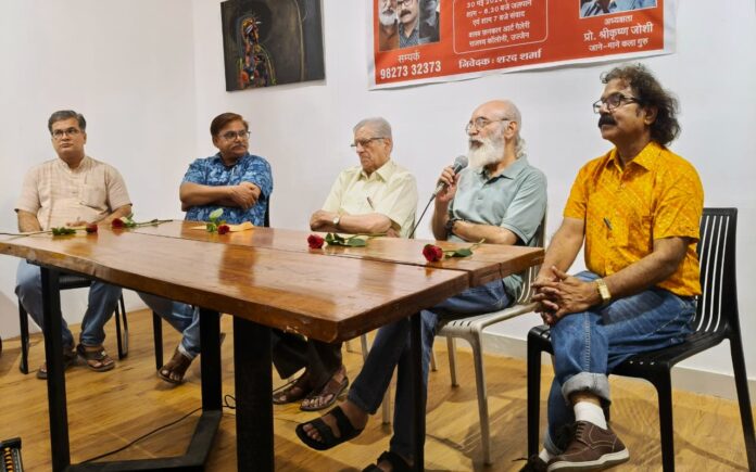 A scene from Abhinav Rangmandal's monthly discussion series in Ujjain, on the theme 